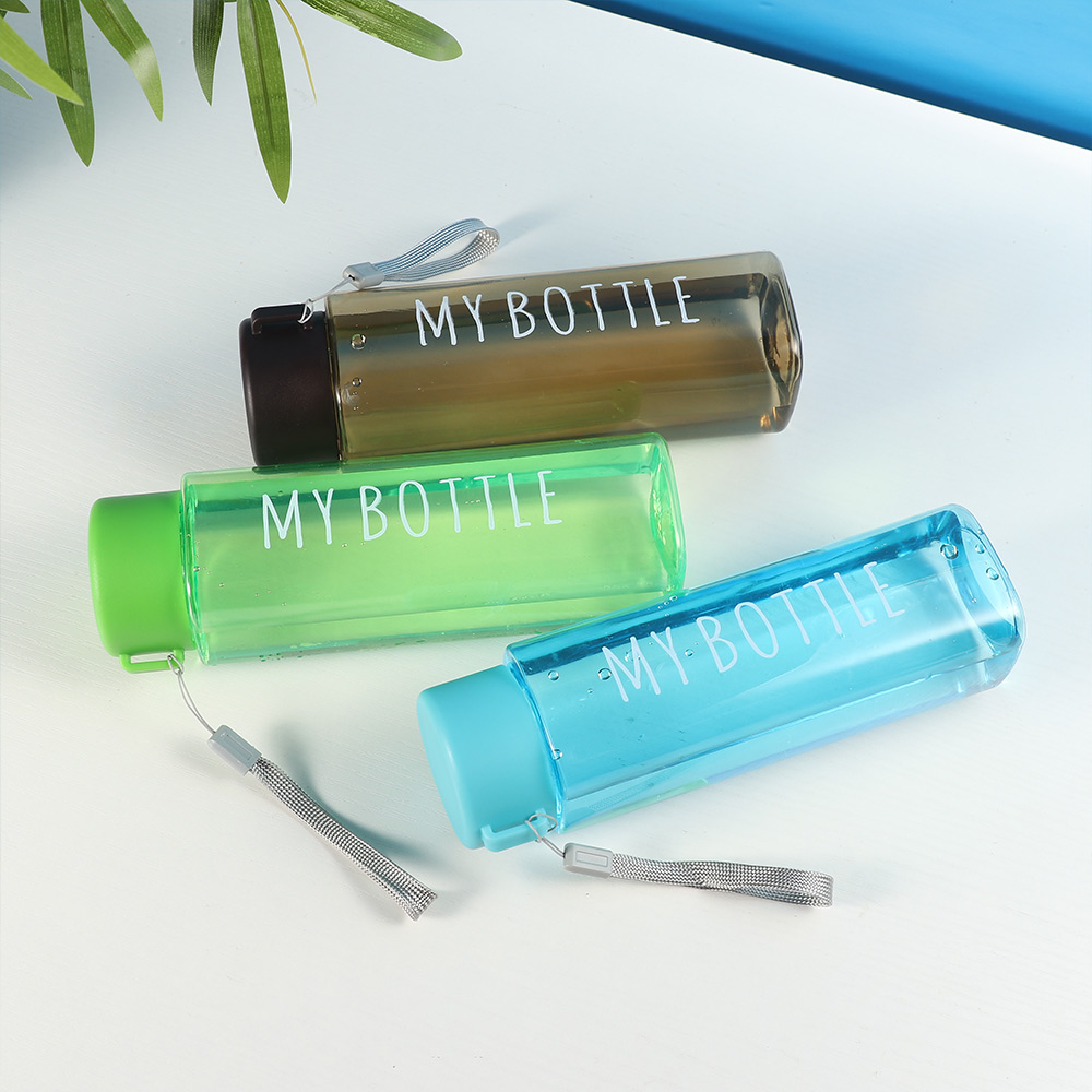 男性と女性のためのポータブル屋外ウォーターボトル,プラスチッ - Outdoor Camping Direct のレビューと価格